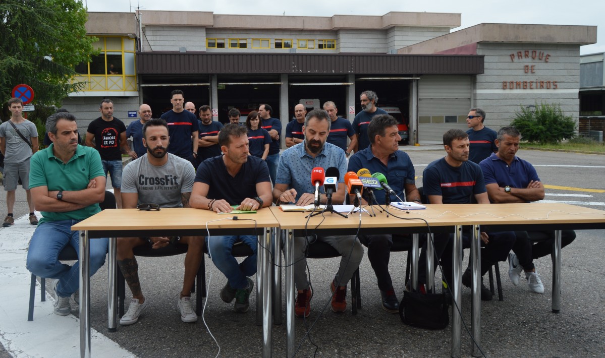 Bombeiros de Ourense denuncian a súa situación