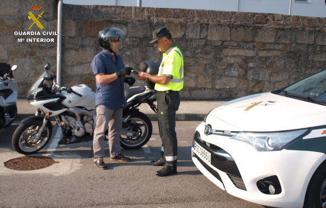 Interceptado a 121 km/h un motorista nunha vía protexida para ciclistas limitada a 50 en Nigrán (Pontevedra)