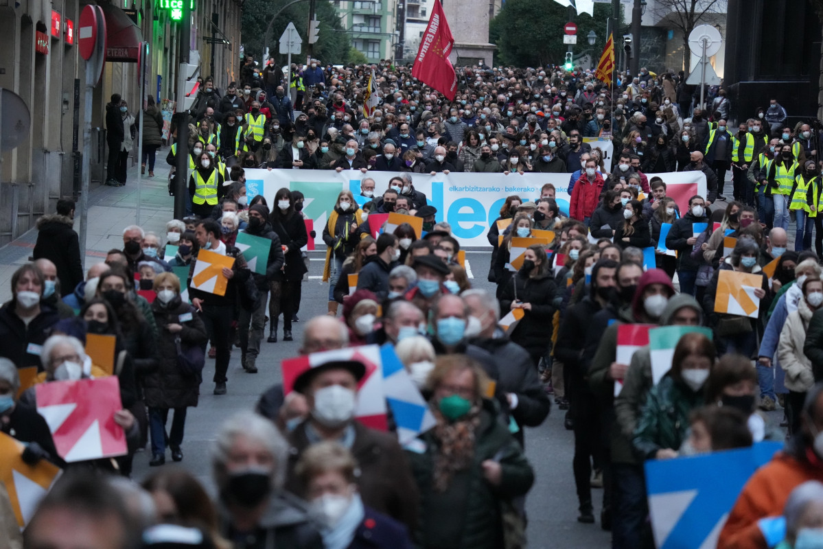 EuropaPress 4182502 ao redor 200 manifestacións piden euskadi navarra fin politica excepcion