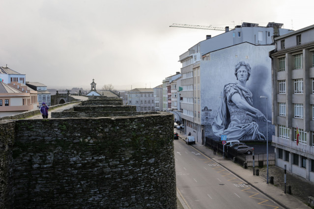Archivo - Graffiti de Julio César, en la Ronda da Muralla, a 14 de febrero de 2022, en Lugo (Galicia). El mural urbano, del grafitero Diego As, ha sido reconocido como el mejor mural del mundo del 2021, según el último veredicto publicado hoy por la Stree