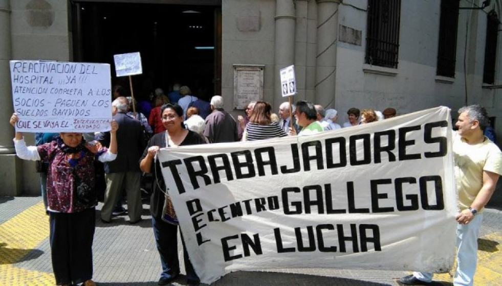 ProtestatrabajadorescentrogallegoFOTOcentrogallegonotifacebook