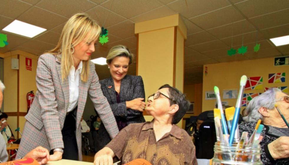 FabiolaGarcaconselleiradePolticaSocialempezsumandatovisitandounaresidenciaprivadaladeDomusVienRibeir