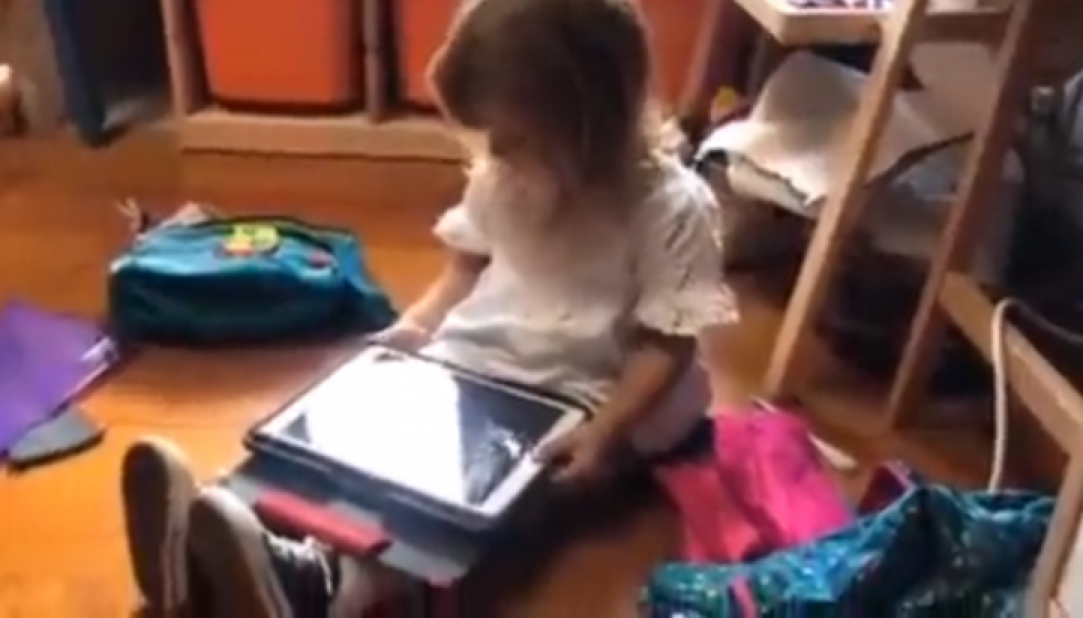 MoiramafalaconSirienonlleentendeengalego