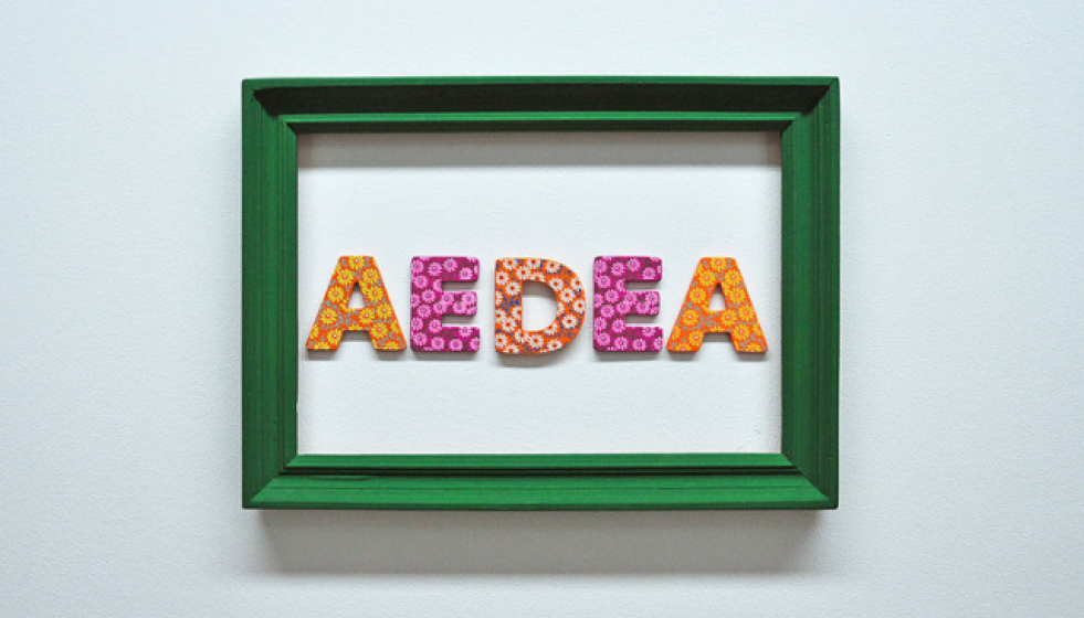 AEDEALogopodeas