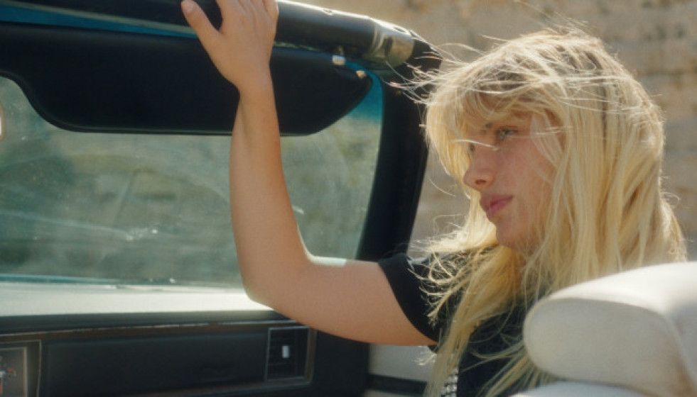 MiriamGiovanellienelvideoclipdeCarlangas 1