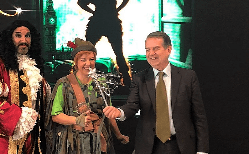 Abel Caballero presentando Peter el musical en el Auditorio Mar de Vigo en noviembre de 2022 en una foto de archivo de EP