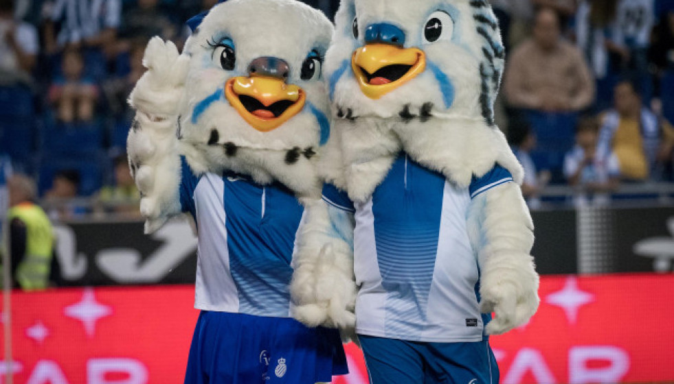 ElperiquitoylaperiquitasonlasmascotasdelRCDEspanyosenunaimagendelclub