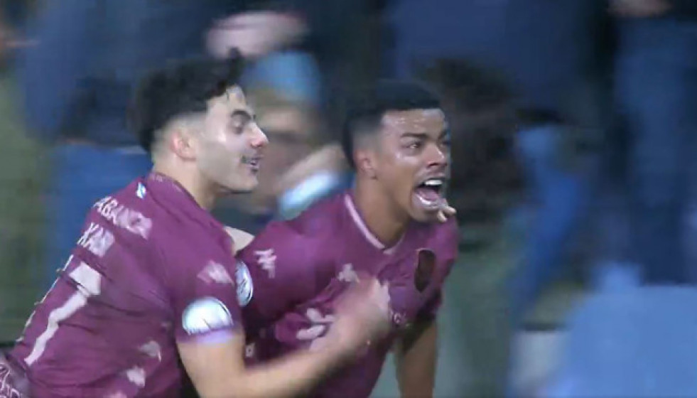 DalissoncelebrandosugolazoenelPontevedravsMallorcadeCopa