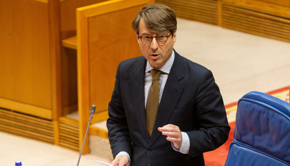 El conselleiro de Facenda, Miguel Corgos, en el pleno.