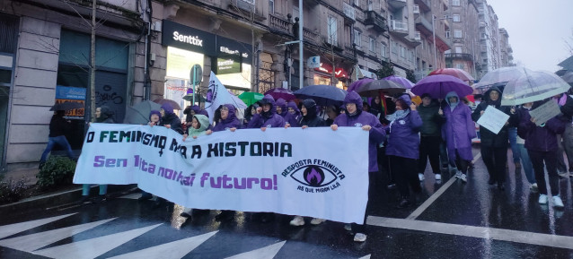 Manifestación con motivo del 8M convocada en Vigo por Resposta Feminista, a 8 de marzo de 2025.