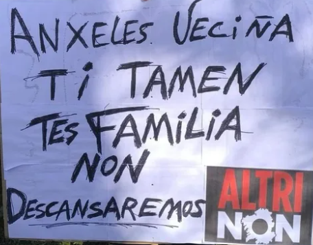 Cartel en la manifestaciu00f3n en Melide contra Altri