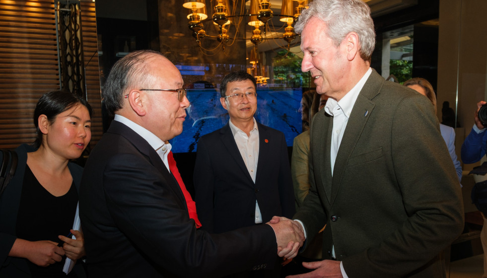 El presidente de la Xunta, Alfonso Rueda, se reúne con el  presidente y miembros de la directiva del CITIC Group.