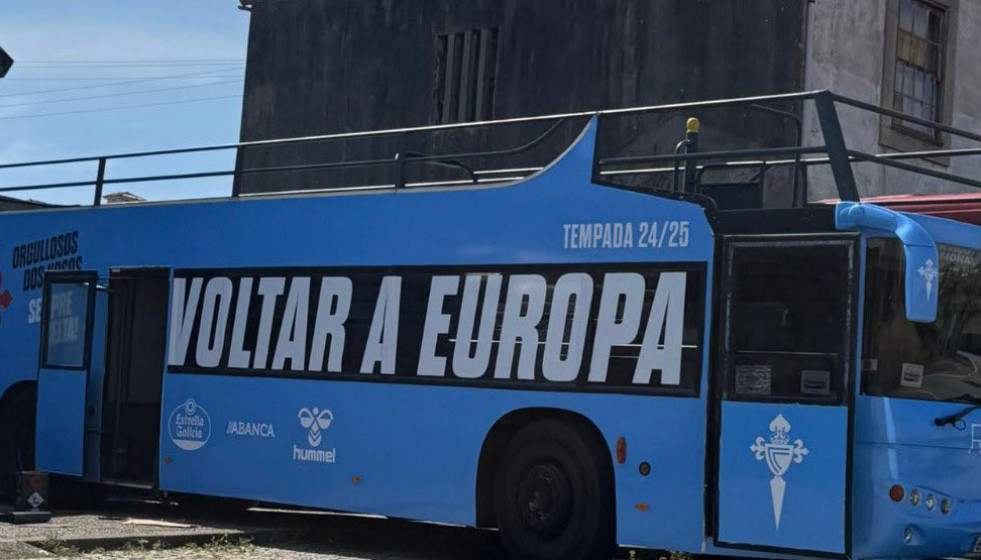 Autobús del Celta preparado para la celebración