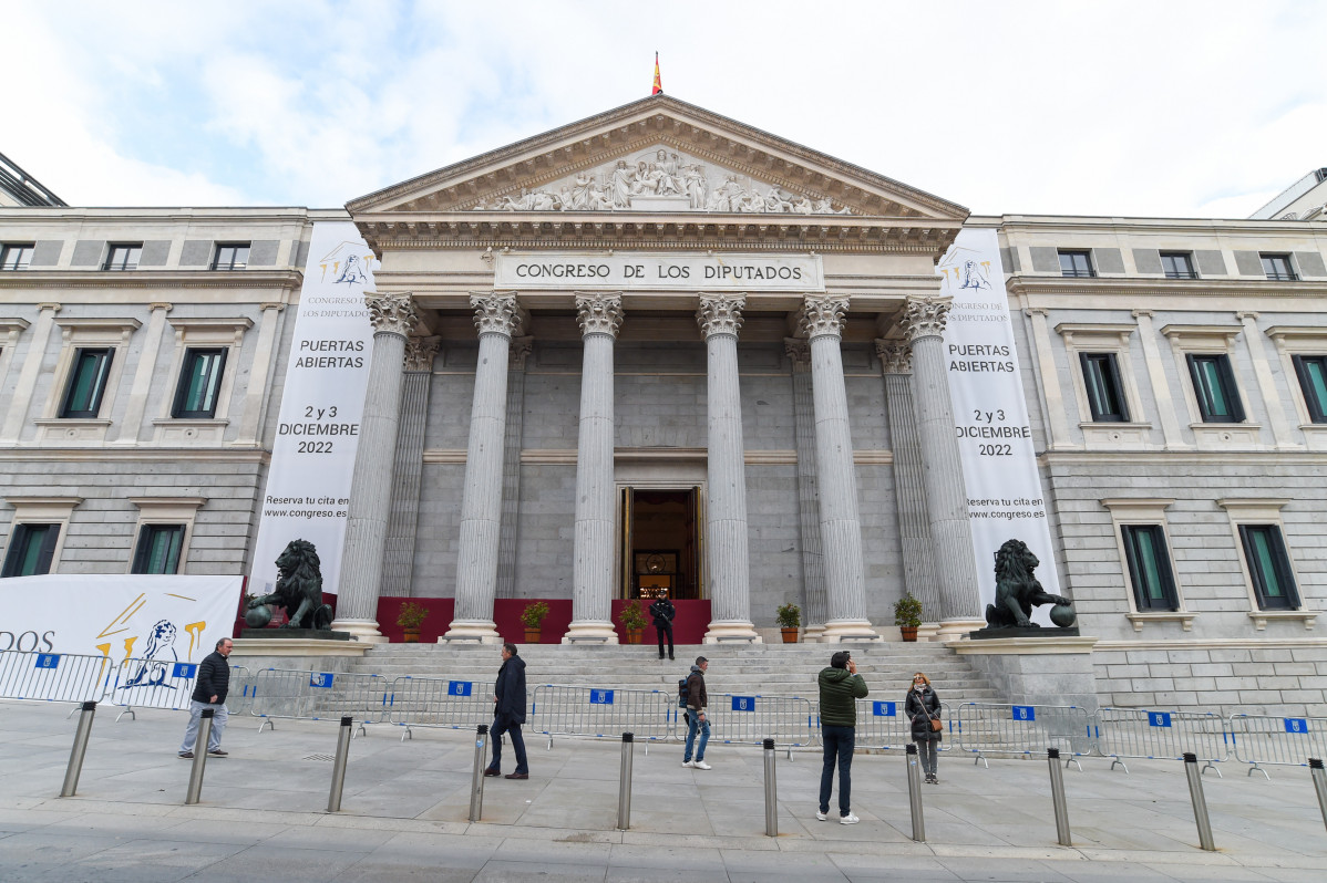 Archivo - Fachada del Congreso de los Diputados en la 25 edición de las Jornadas de Puertas Abiertas, a 2 de diciembre de 2022, en Madrid (España). La Puerta de los Leones se abre hoy y mañana, 3 d