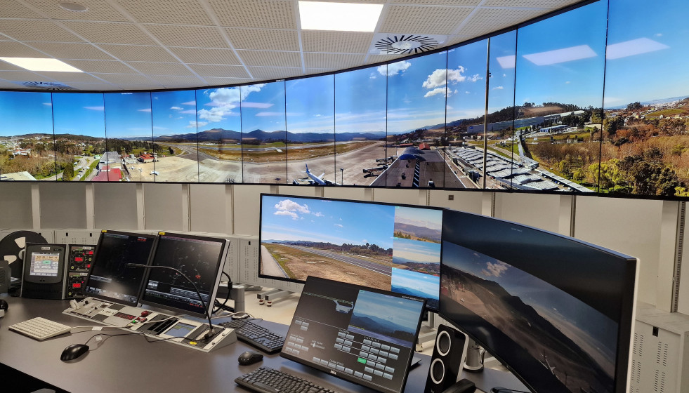 Archivo - Imagen de la torre digital del Aeropuerto de Vigo.