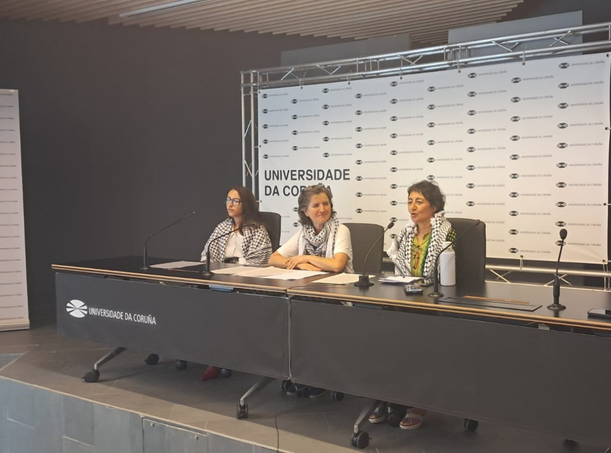 Lectura de un manifiesto de la UDC en apoyo a Palestina