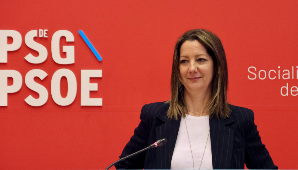 La secretaria de Organización del PSdeG y viceportavoz parlamentaria, Lara Méndez, en rueda de prensa