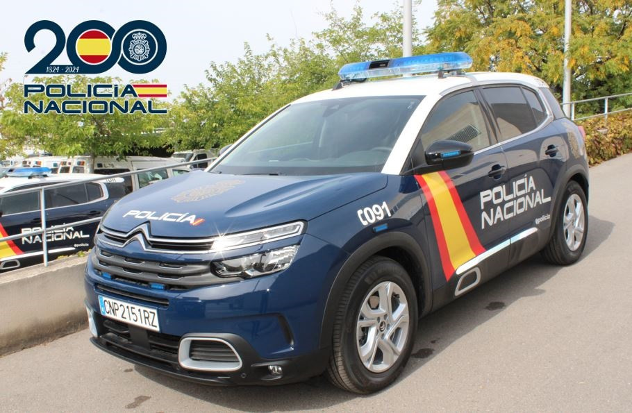 Archivo - Coche patrulla de la Policía Nacional