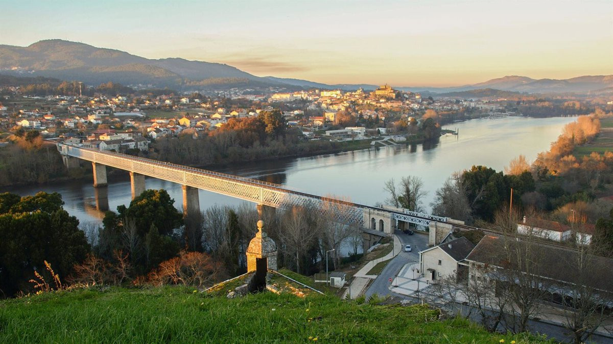 PUENTE DE TUI