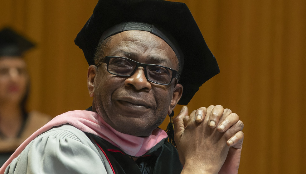 El músico africano Youssou N’Dour recibe un doctorado honoris causa por Berklee Valencia