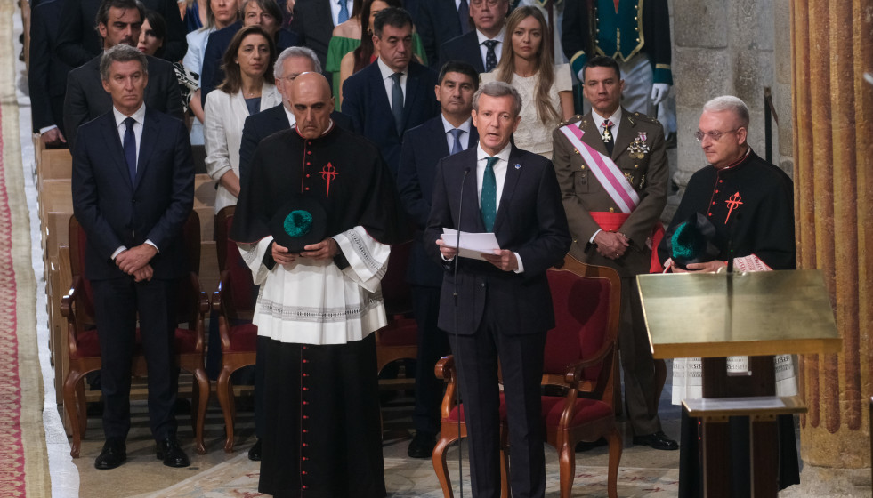 El presidente de la Xunta, Alfonso Rueda, ejerce de delegado regio en la Ofrenda al Apóstol Santiago
