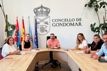 Reunión en Gondomar para reforzar el protocolo del Servizo de Axuda no Fogar (SAF), a 1 de agosto de 2025.