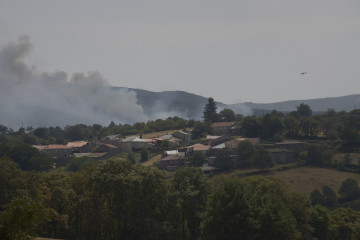 Vista de los incendios del Macizo Central, a 11 de agosto de 2025, en Chandrexa de Queixa, Ourense, Galicia (España).