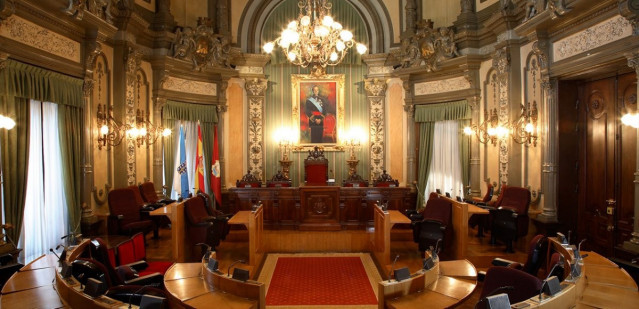 Archivo - Salón de plenos Concello de Ourense.