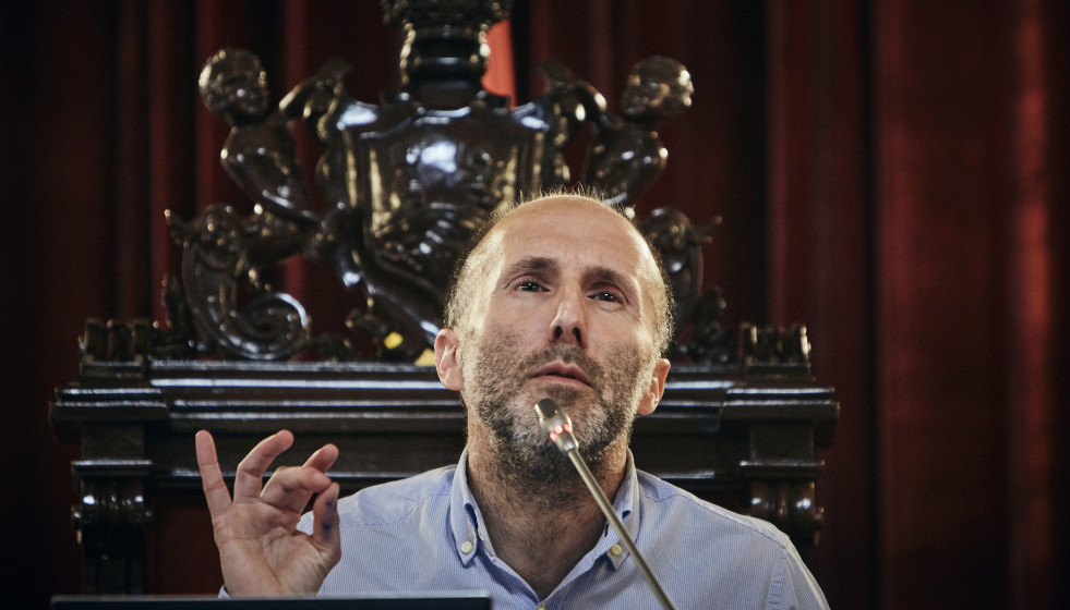 Archivo - El alcalde de Ourense, Gonzalo Pérez Jácome, durante una rueda de prensa, en el Ayuntamiento, a 10 de mayo de 2023, en Ourense, Galicia (España). El alcalde presentó una denuncia en los