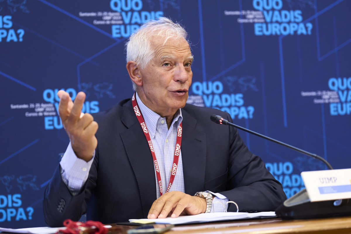 Archivo - Josep Borrell en la UIMP.-ARCHIVO