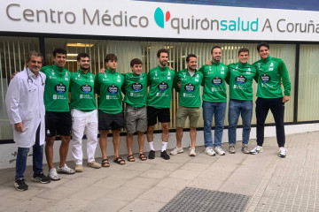 El Hospital Quirónsalud A Coruña ha realizado los reconocimientos médicos de los jugadores de la primera plantilla del Hockey Club Liceo