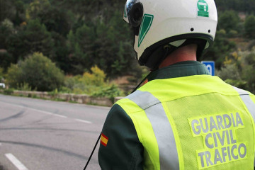 Archivo - Agente de la Guardia Civil de Tráfico.