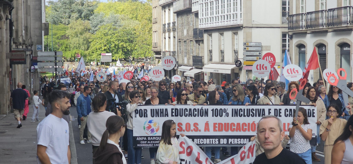 Manifestaciu00f3n en Santiago en una imagen de CIG Ensino
