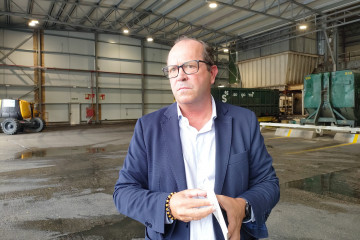 El presidente de Sogama, Javier Dominguez Lino, en la planta de transferencia de residuos de Guixar, en Vigo, a 15 de septiembre de 2025.