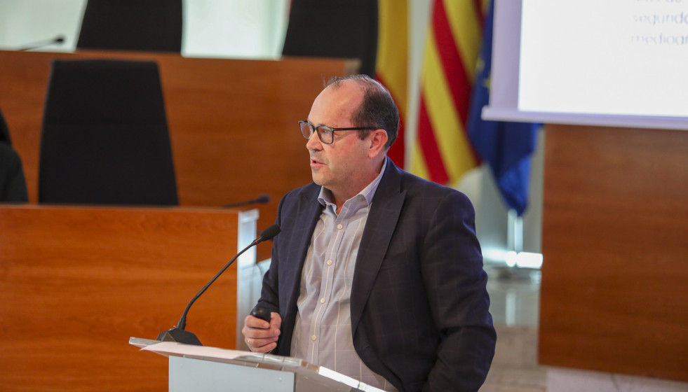 El responsable de SOGAMA durante su conferencia en Ibiza