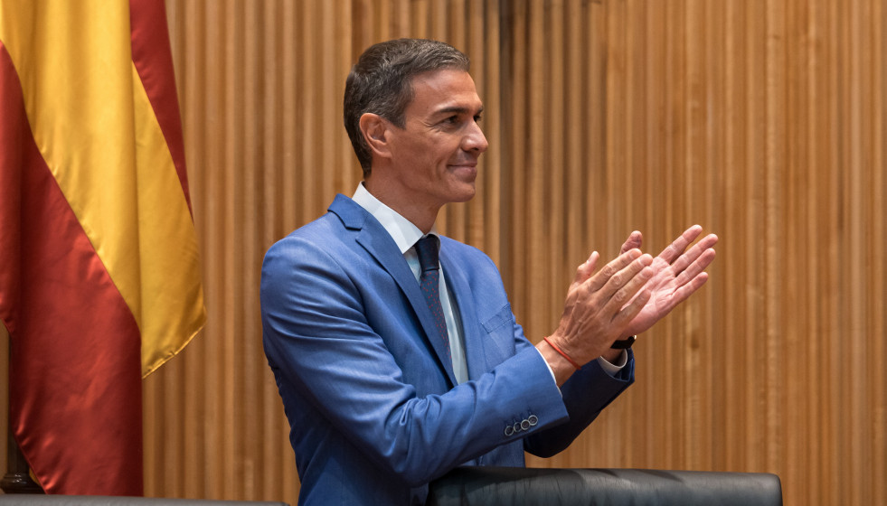 El presidente del Gobierno, Pedro Sánchez, preside  la reunión interparlamentaria del Grupo Socialista (Congreso, Senado y Parlamento Europeo) en la Sala Ernest Lluch del Congreso, a 15 de septiembr