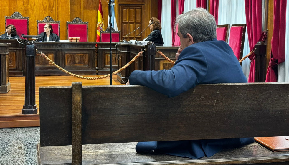 El alcalde de Verín, Gerardo Seoane, en la Audiencia Provincial de Ourense tras ser llamado a declarar