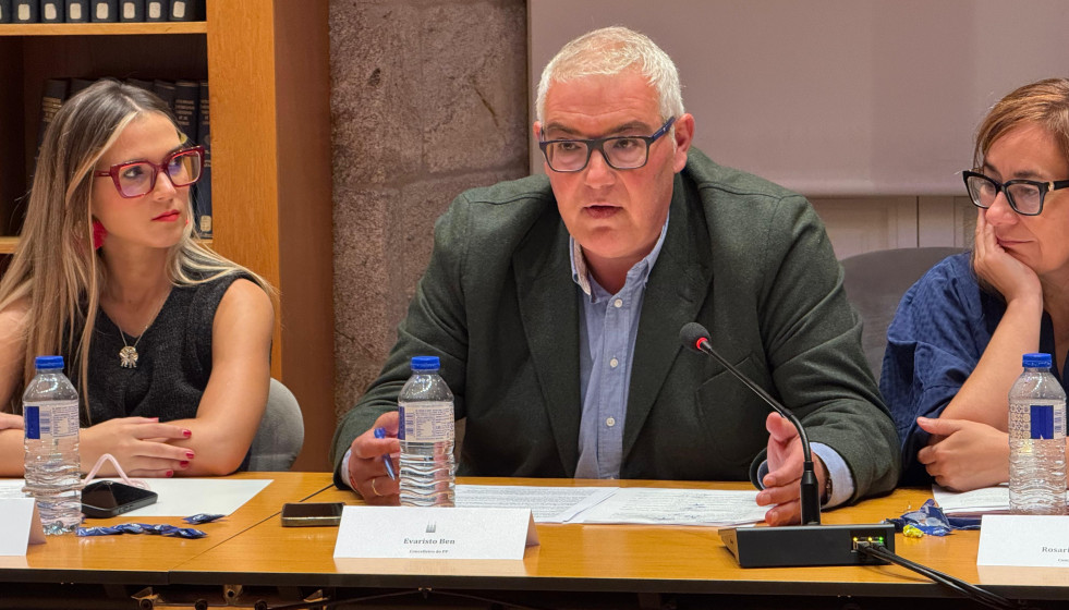 Evaristo Ben en un pleno del Concello de Santiago