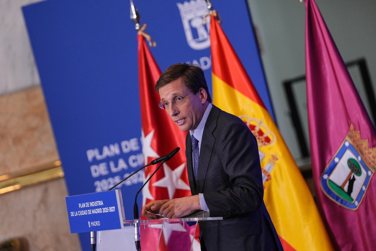 Martu00ednez Almeida