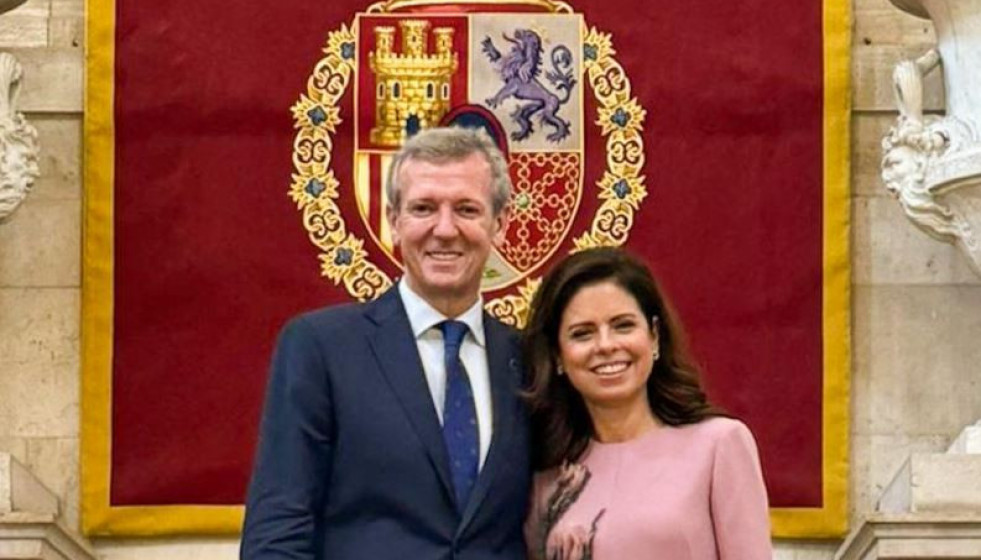 Alfonso Rueda y su mujer Marta Coloret en una pasada edición del 12 de octubre en Madrid en una foto de la Xunta