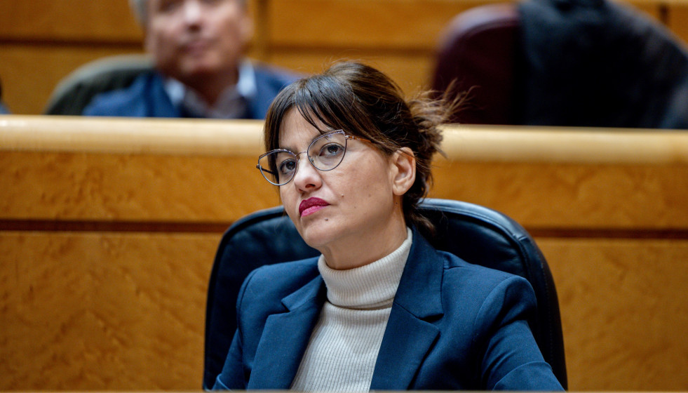 La ministra de Juventud e Infancia, Sira Rego, durante una sesión de control al Gobierno en el Senado.