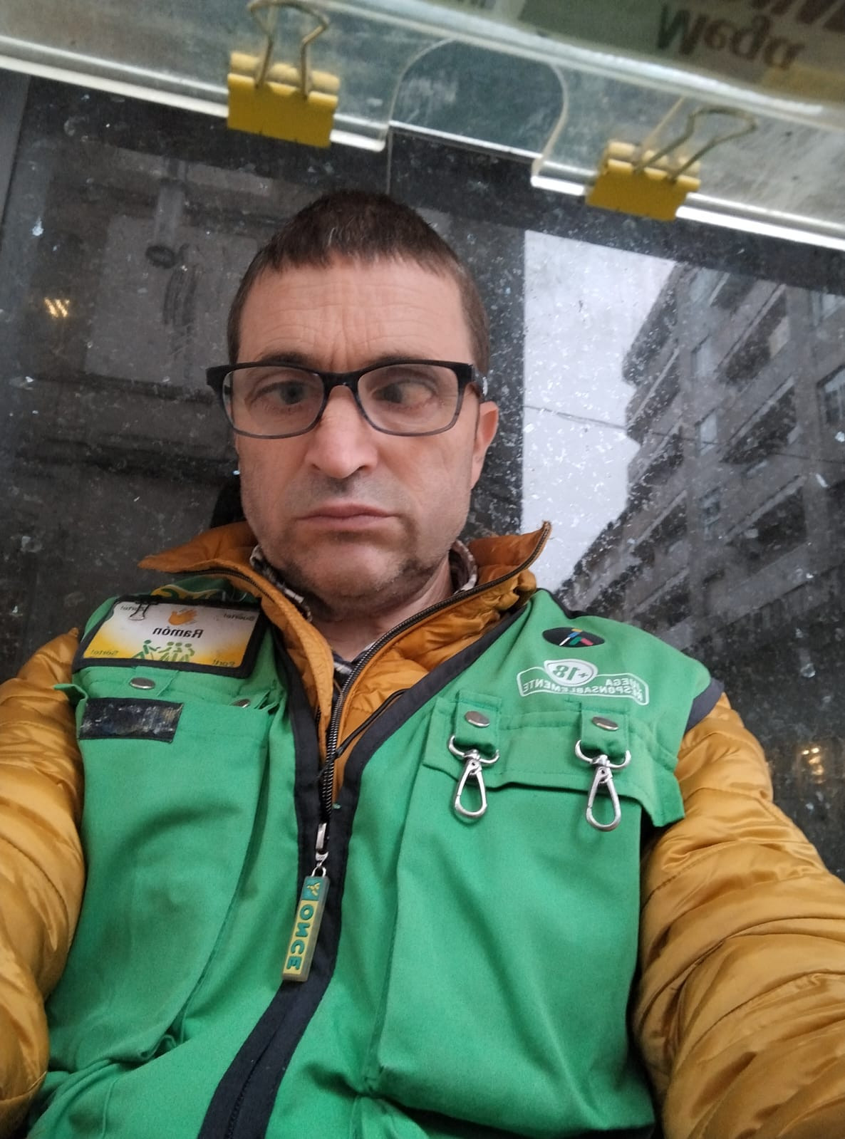 Ramu00f3n Bertolo,, vendedor de la ONCE en Pontevedra