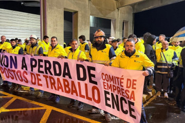 Piquete a la entrada de ENCE Pontevedra en una foto de CCOO Pontevedra