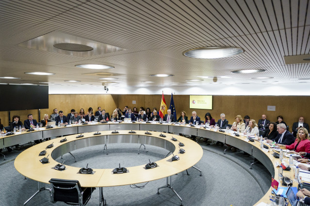 Archivo - Reunión del Consejo de Política Fiscal y Financiera (CPFF), en la sede del Ministerio, a 26 de febrero de 2025, en Madrid (España). El Gobierno central y las comunidades autónomas se han reunido para tratar la propuesta del Ministerio de Haciend