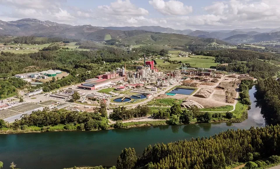 Planta de ENCE en Navia, Asturias en una imagen de la empres