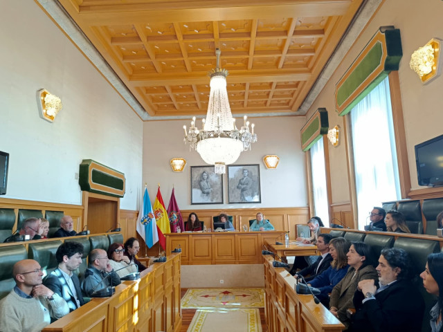 Pleno extraordinario del Ayuntamiento de Santiago