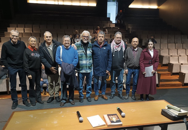 Presentación de dos libros que sacan a la luz inéditos de Celso Emilio Ferreiro y recopilan sus poemas antifranquistas