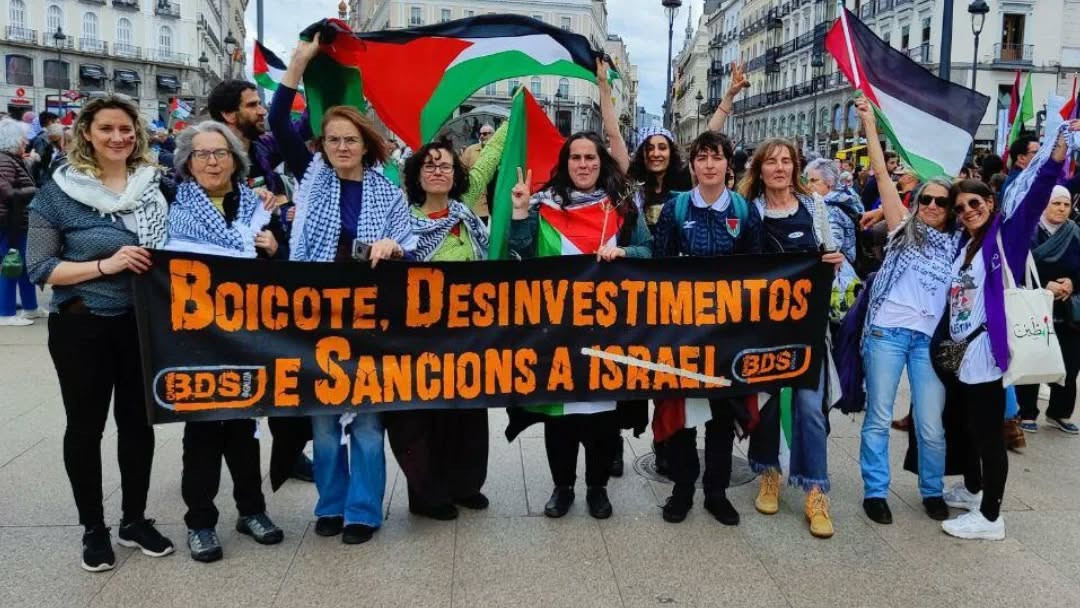 Activistas da Rede Galega pola Palestina en una pasada movilizaciu00f3n en Madrid