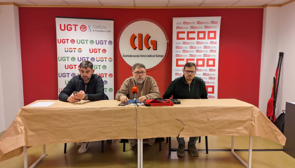 CIG, UGT y CCOO anuncian cuatro jornadas de huelga para este mes de diciembre en el transporte de viajeros y viajeras por carretera de la provincia de A Coruña; serán los días 5, 12, 15 y 19.