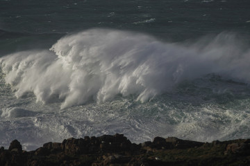 Estado del mar en A Coruña debido al temporal por el que se ha activado la alerta naranja, a 3 de diciembre de 2025, en A Coruña, Galicia (España).